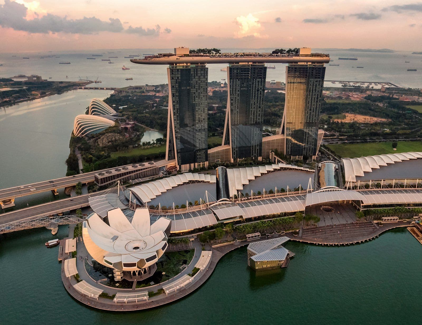 Singapore — travel culture & etiquette guide